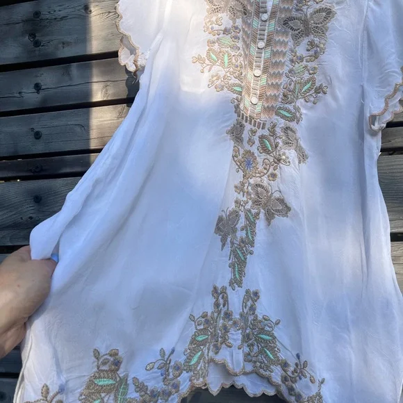 Johnny Was Most Beautiful Embroidered White Tunic Top - Picture 2 of 7